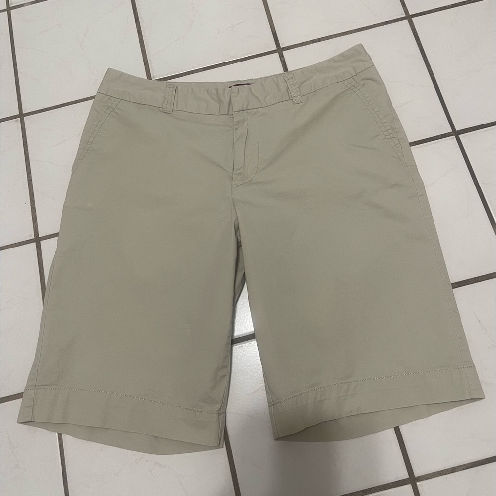 Merino size 10 Stretch shorts
